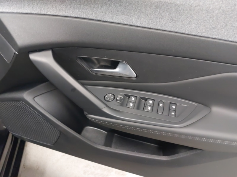 Used Peugeot 308 2024 for sale - 76906938: Photo 12