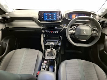 Used Peugeot 2008 2022 for sale - 77379909: Photo