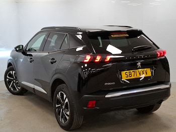 Used Peugeot 2008 2022 for sale - 77379909: Photo