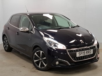 Used Peugeot 208 2019 for sale - 76964143: Photo