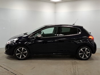 Used Peugeot 208 2019 for sale - 76964143: Photo