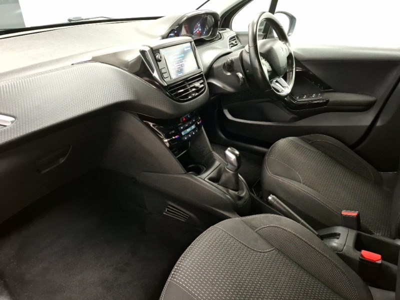 Used Peugeot 208 2019 for sale - 76964143: Photo 5