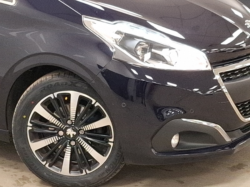 Used Peugeot 208 2019 for sale - 76964143: Photo 9