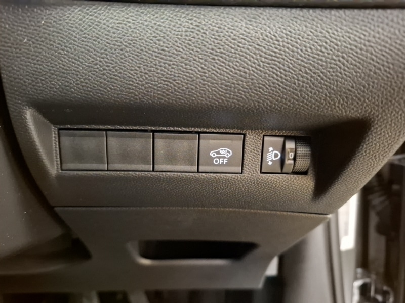 Used Peugeot 2008 2024 for sale - 77852530: Photo 10