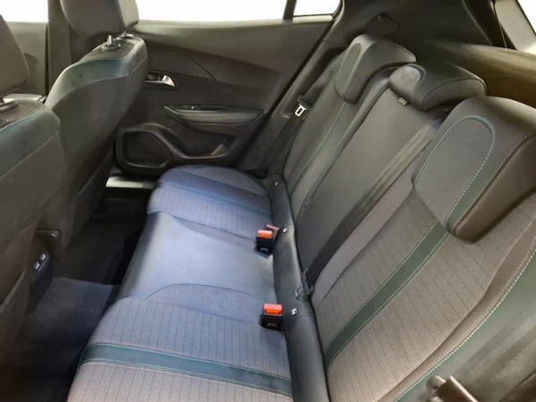 Used Peugeot 2008 2022 for sale - 76226017: Photo 6