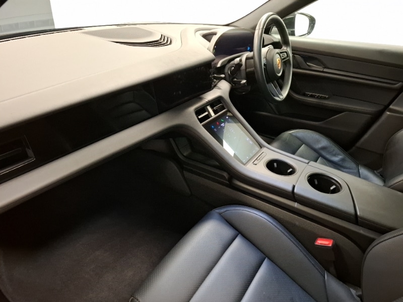 Used Porsche Taycan 2022 for sale - 77357986: Photo 5