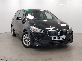 2018 - 220i SE 5dr DCT