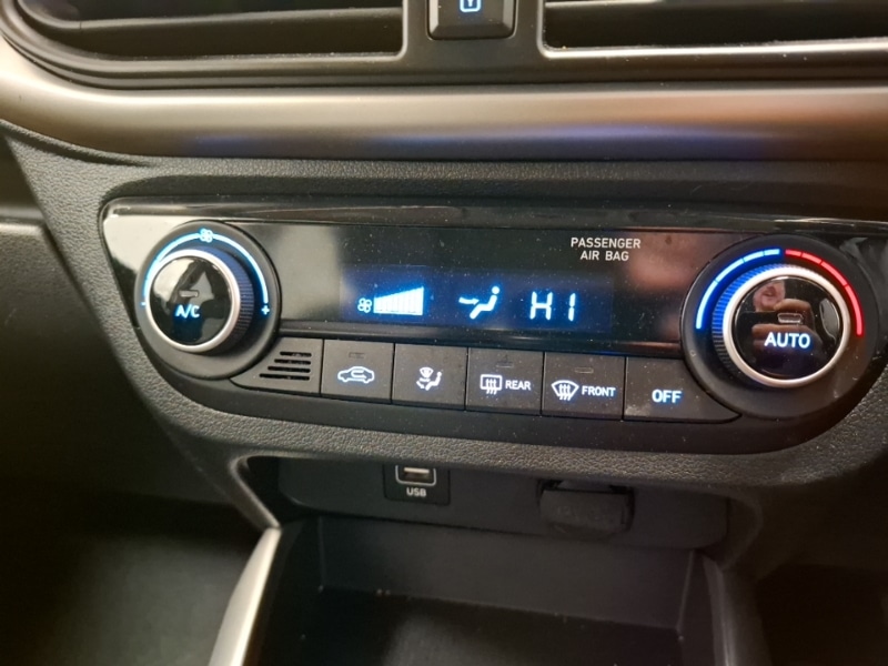 Used Hyundai i10 2021 for sale - 77736355: Photo 17