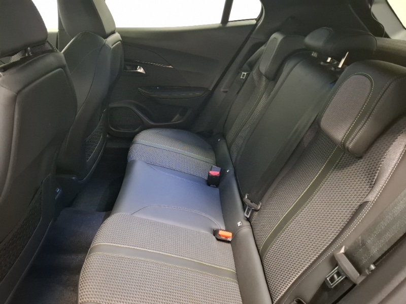 Used Peugeot 2008 2023 for sale - 76928532: Photo 6