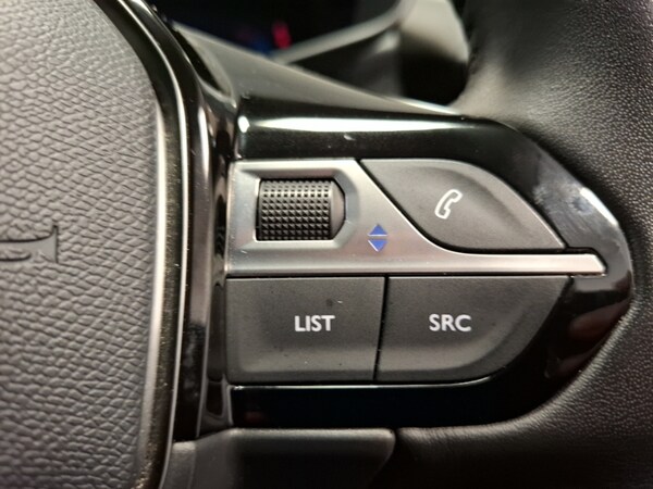 Used Peugeot 2008 2022 for sale - 75988900: Photo 13