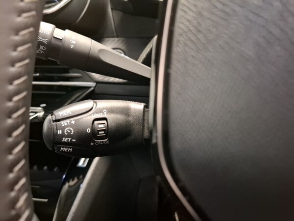 Used Peugeot 2008 2022 for sale - 75988900: Photo 15