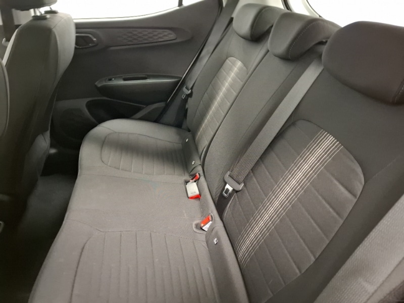 Used Hyundai i10 2021 for sale - 76606330: Photo 6