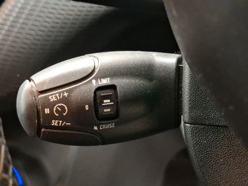 Used Peugeot 208 2017 for sale - 76630763: Photo 12