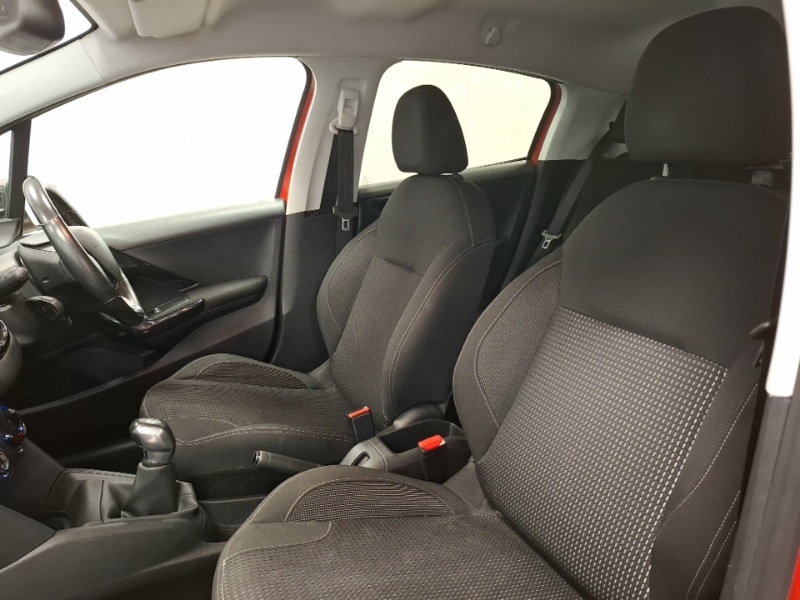 Used Peugeot 208 2017 for sale - 76630763: Photo 5