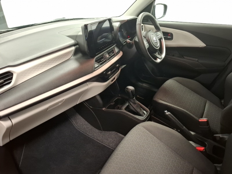 Used Suzuki Swift 2025 for sale - 77678116: Photo 5