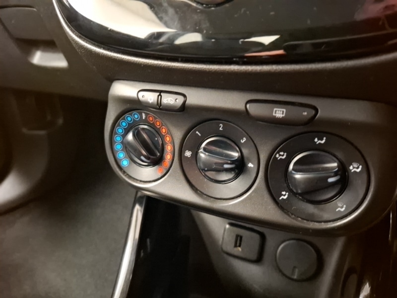 Used Vauxhall ADAM 2016 for sale - 77731691: Photo 17