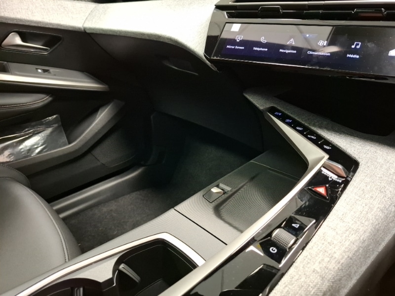 Used Peugeot 3008 2025 for sale - 76103664: Photo 18