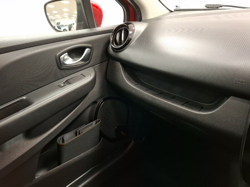Used Renault Clio 2018 for sale - 77531296: Photo 11