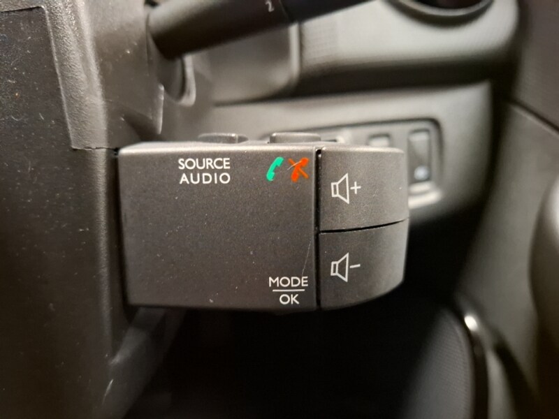 Used Renault Clio 2018 for sale - 77531296: Photo 15