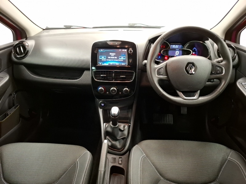 Used Renault Clio 2018 for sale - 77531296: Photo 2