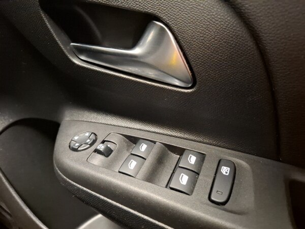 Used Vauxhall Corsa 2021 for sale - 76134922: Photo 12