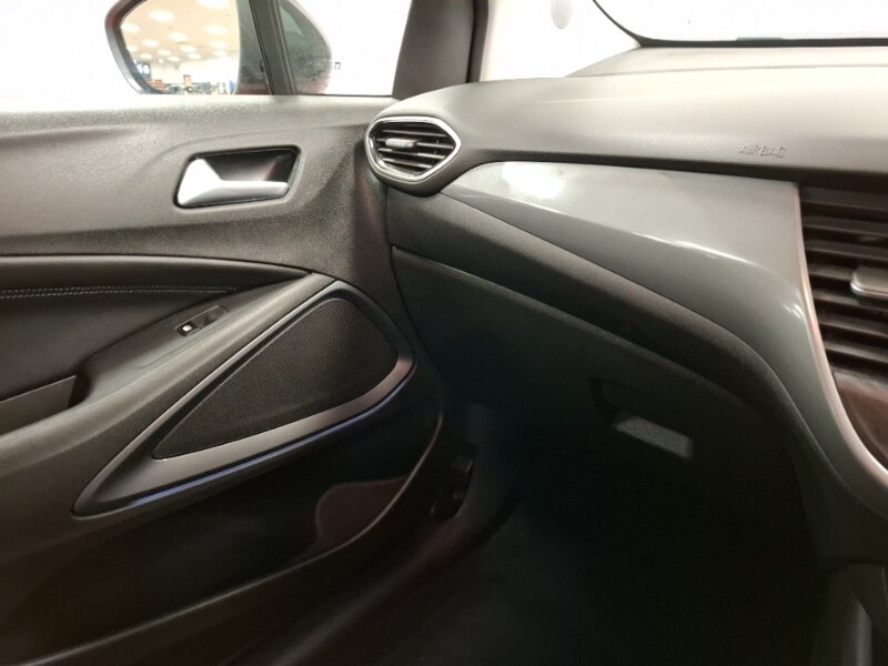 Used Vauxhall Crossland 2021 for sale - 76683862: Photo 11