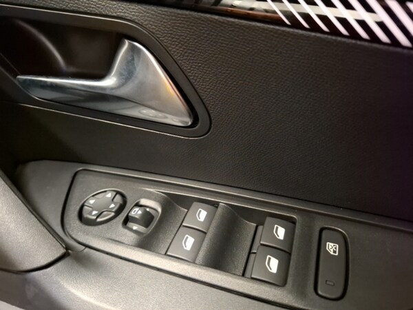 Used Peugeot 2008 2025 for sale - 76264654: Photo 12