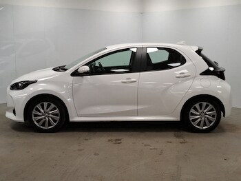 Used Toyota Yaris 2023 for sale - 77024685: Photo