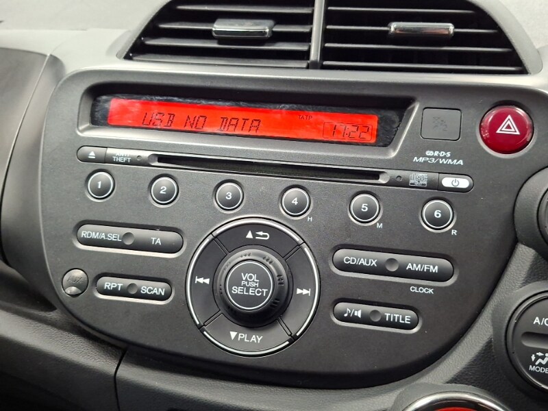 Used Honda Jazz 2015 for sale - 77585231: Photo 11