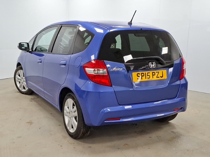 Used Honda Jazz 2015 for sale - 77585231: Photo 3