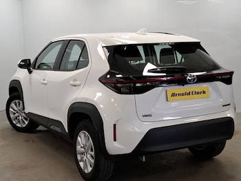 Used Toyota Yaris Cross 2022 for sale - 76864544: Photo