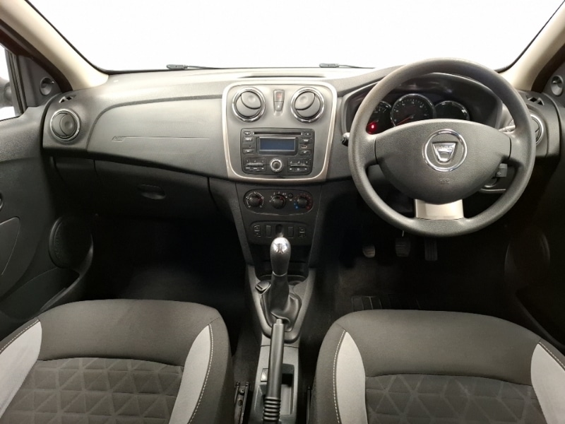 Used Dacia Sandero Stepway 2016 for sale - 77731681: Photo 2
