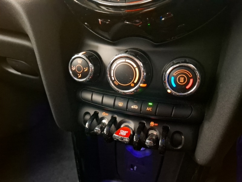Used MINI Cooper 2019 for sale - 76365561: Photo 17