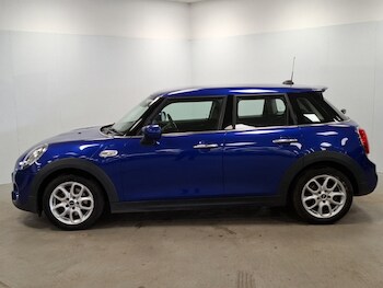 Used MINI Hatch 2019 for sale - 76365561: Photo