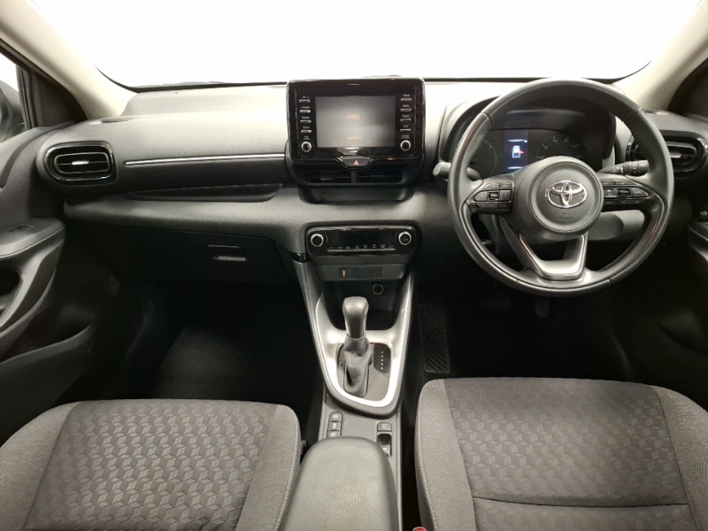 Used Toyota Yaris 2023 for sale - 77252401: Photo 2