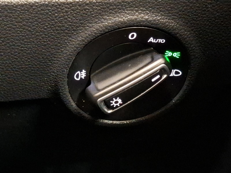 Used Volkswagen T-Roc 2018 for sale - 76860586: Photo 18