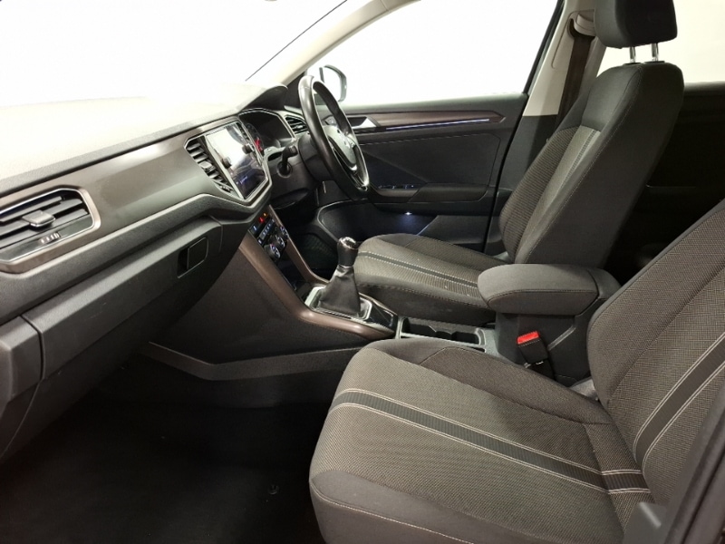 Used Volkswagen T-Roc 2018 for sale - 76860586: Photo 5