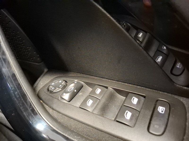 Used Peugeot 2008 2019 for sale - 77969409: Photo 12