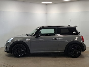 Used MINI Cooper 2019 for sale - 78861404: Photo