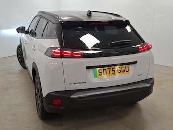 Used Peugeot 2008 2025 for sale - 76860563: Photo