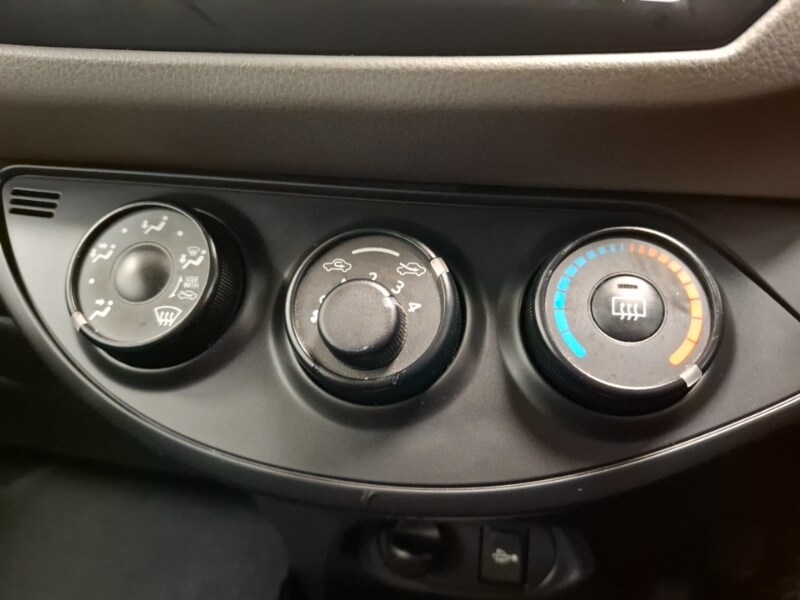 Used Toyota Yaris 2015 for sale - 78094096: Photo 16