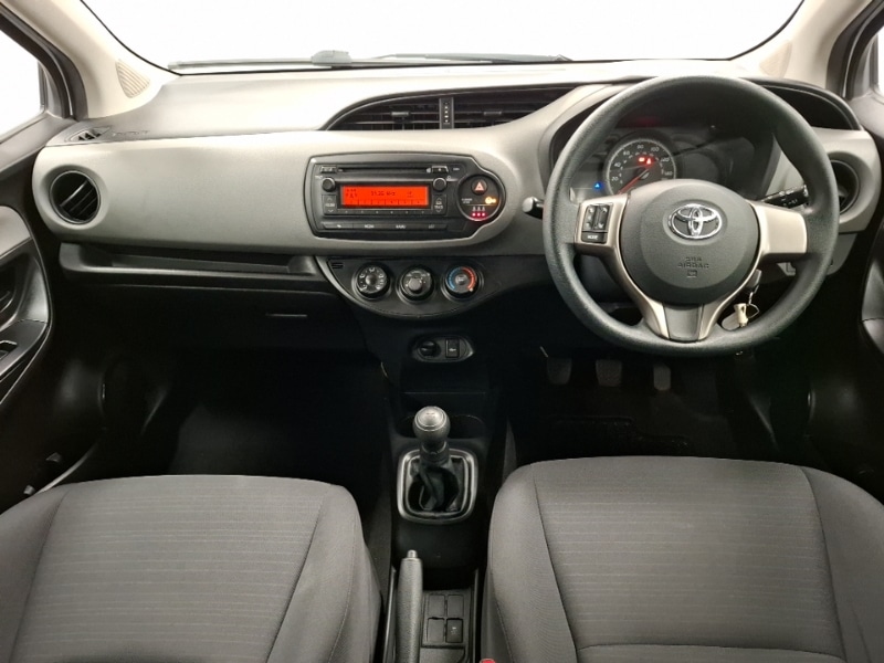 Used Toyota Yaris 2015 for sale - 78094096: Photo 2