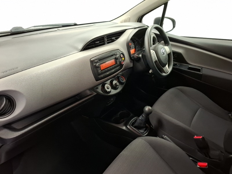 Used Toyota Yaris 2015 for sale - 78094096: Photo 5