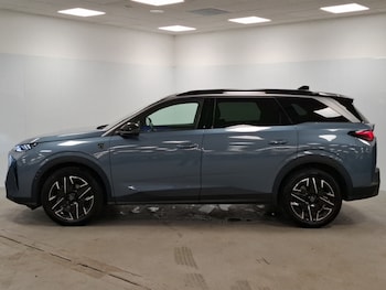 Used Peugeot 5008 2024 for sale - 77300049: Photo