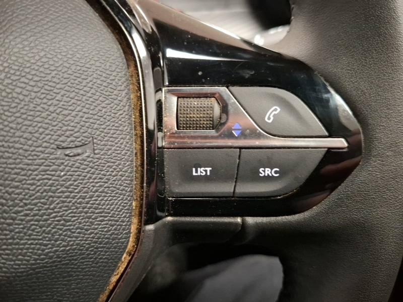 Used Peugeot 2008 2023 for sale - 76221297: Photo 18