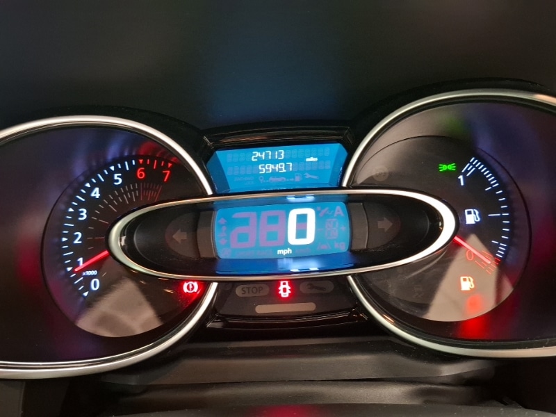 Used Renault Clio 2018 for sale - 76763851: Photo 19