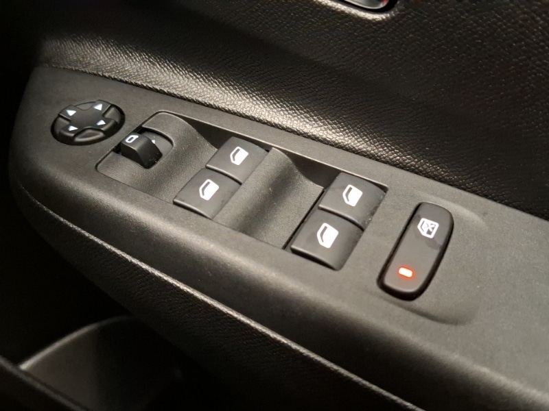 Used Vauxhall Corsa 2023 for sale - 76889430: Photo 19