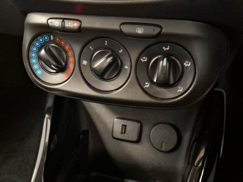 Used Vauxhall ADAM 2018 for sale - 76456130: Photo 14