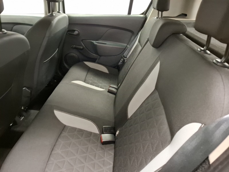 Used Dacia Sandero Stepway 2015 for sale - 77466917: Photo 6