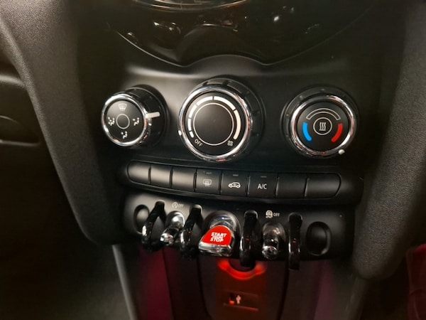 Used MINI Hatch 2019 for sale - 76301802: Photo 17